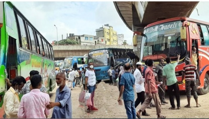 সায়েদাবাদে দূরপাল্লার যাত্রীদের চাপ