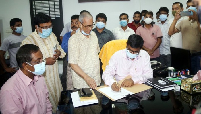রাবির ভারপ্রাপ্ত উপাচার্যের দায়িত্বে উপউপাচার্য প্রফেসর সুলতান