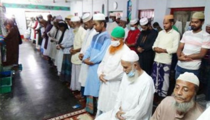 পটুয়াখালীর ২২ গ্রামে সৌদির সাথে মিল রেখে পবিত্র ঈদুল আযহা উদযাপন