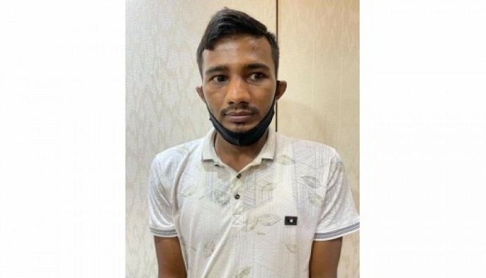 সাংবাদিক পরিচয়ে বিরিয়ানি খেতে গিয়ে ধরা ইয়াবা ব্যবসায়ী