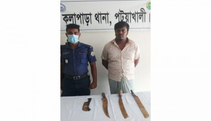 কলাপাড়ায় ছাত্রলীগ নেতার ডান হাতের কব্জি কর্তনের ঘটনায় ৪জন গ্রেপ্তার ছোড়া ও চাপাতী উদ্ধার