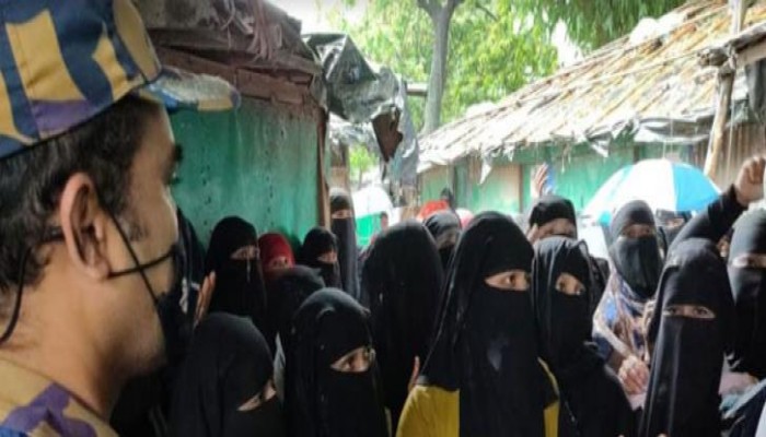 রেশন কার্ড ইস্যুতে রোহিঙ্গাদের বিক্ষোভের চেষ্টা