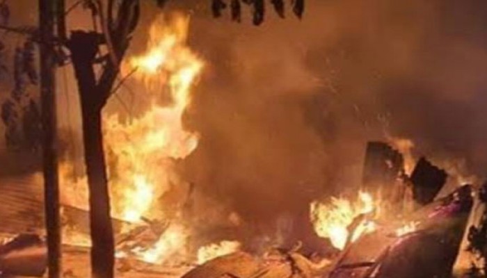কাকরাইলে গ্যারেজের আগুন নিয়ন্ত্রণে