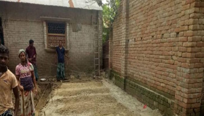 বজ্রপাতে নিহত ১৭ বরযাত্রী নিহত: লাশ চুরির আশঙ্কায় ৬ জনের কবর বাঁধাই