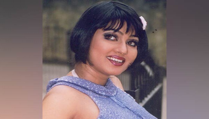চিত্রনায়িকা একার শিল্পী সমিতির সদস্যপদ স্থগিত