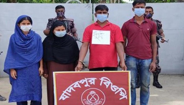 মহেশপুর সীমান্তে নারী ও শিশুসহ ৬ জন আটক