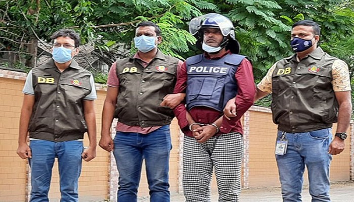 শেখ হাসিনার গাড়িবহরে হামলা: ছাত্রদল নেতা রঞ্জু গ্রেফতার