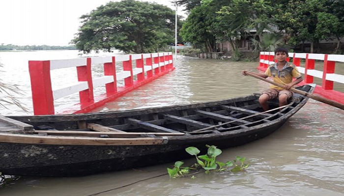 ফরিদপুরে নতুন নতুন এলাকা প্লাবিত, বাড়ছে পানিবন্দীর সংখ্যা