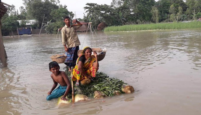 ছয় জেলার বন্যার অবনতি, লক্ষাধিক পরিবার পানিবন্দি