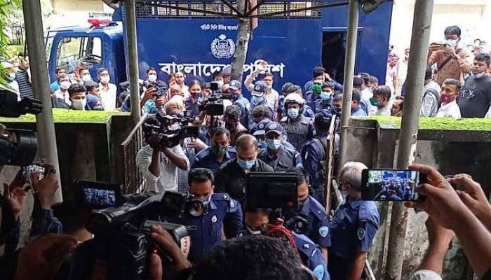 সিনহা হত্যা মামলায় আদালতে ওসি প্রদীপসহ ১৫ আসামি
