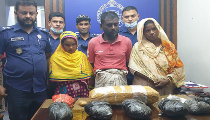 শিবগঞ্জে সাড়ে ৯ কেজি গাঁজা উদ্ধার, স্বামী-স্ত্রীসহ গ্রেফতার ৩