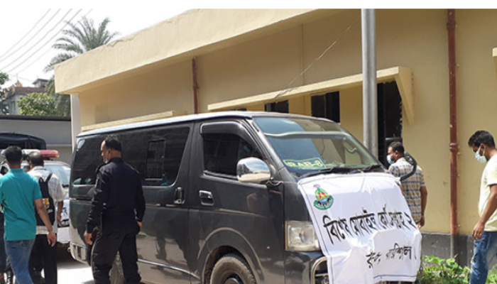 ঝালকাঠিতে পাসপোর্ট ও হাসপাতালের ৬ দালালকে জরিমানা