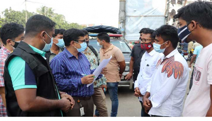 দেশজুড়ে র‌্যাবের অভিযানে ৫০০ দালালকে জেল-জরিমানা