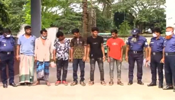 ফরিদপুরে ডাকাতির প্রস্তুতিকালে ৬ জন আটক