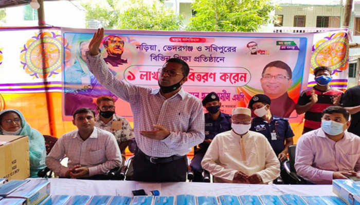 করোনাকালীন সময়ে শেখ হাসিনা মায়ের ভূমিকা পালন করছেন: এনামুল হক শামীম