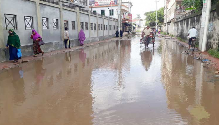 মির্জাপুরে দুর্ভোগের অপর নাম কুমুদিনী হাসপাতাল রোড