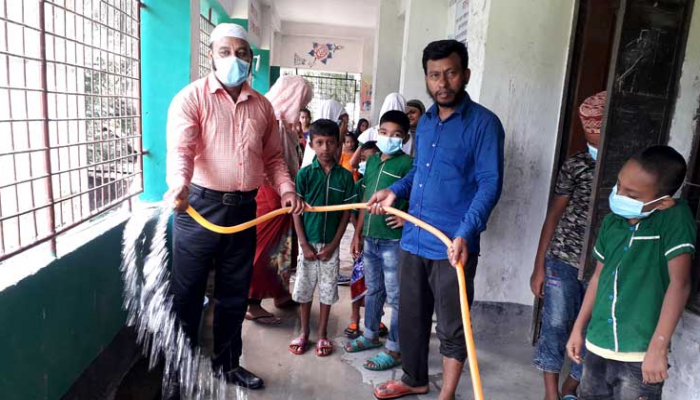 দশমিনায় চলছে স্কুল খোলার প্রস্তুতি