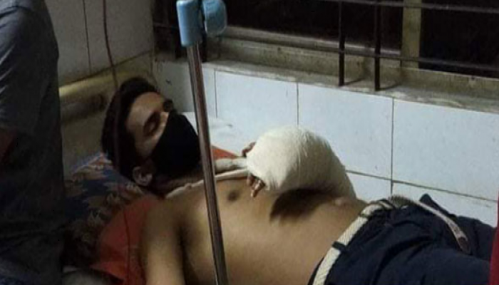 বেরোবিতে শিক্ষার্থীর হাতের রগ কর্তন, শিক্ষককে মারধর