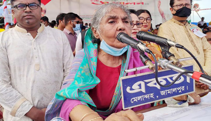 ‘মানুষ এখন আর ভিক্ষা নিতে চায় না, পান্তাভাত সাধলেও নেওয়ার লোক নেই’