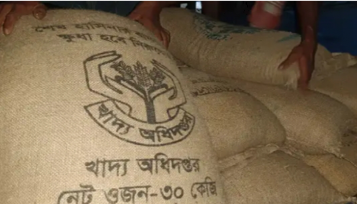 ফুলপুরে প্রধানমন্ত্রীর খাদ্যবান্ধব কর্মসূচির ৮৪ বস্তা চাল জব্দ