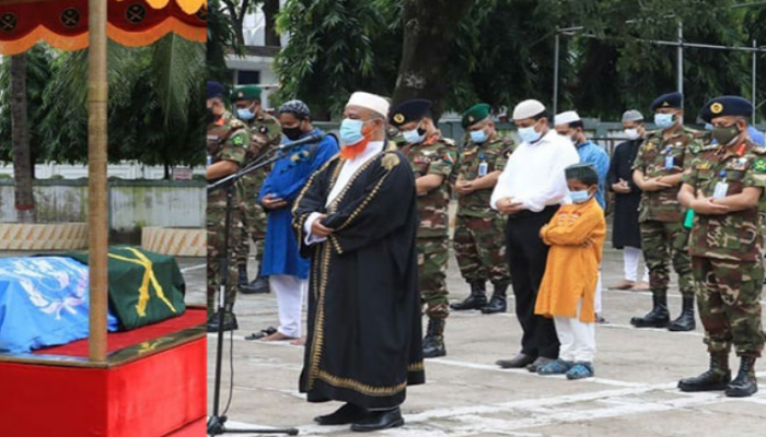 শহীদ বাংলাদেশি শান্তিরক্ষী সেনা কর্মকর্তার জানাজা অনুষ্ঠিত