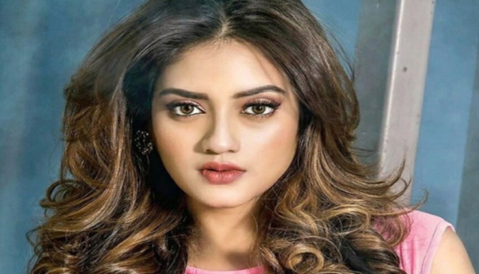 ছেলের বার্থ সার্টিফিকেটে পিতৃপরিচয়ে যার নাম লিখলেন নুসরাত