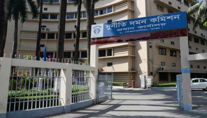 ৬ বছরে বিআরটিএ কর্মকর্তার ১৩ কোটি টাকার সম্পদ!