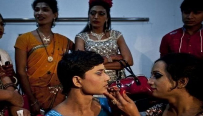 নতুন শিক্ষাক্রম : প্রথমবারের মতো যে সুবিধা পাচ্ছেন তৃতীয় লিঙ্গের মানুষরা
