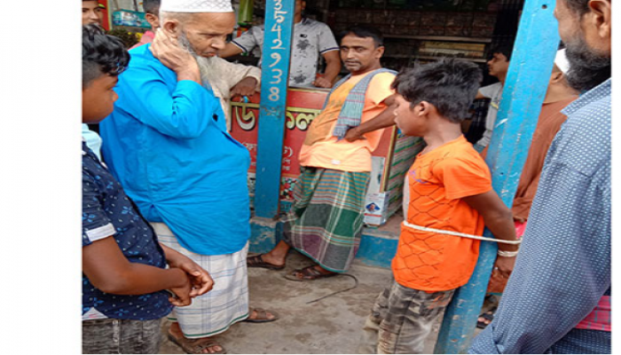 চুরির অভিযোগে শিশুকে নির্যাতন