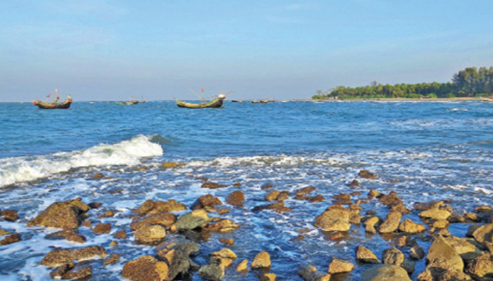 প্রবাল দ্বীপের হাতছানি