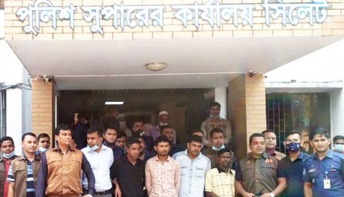 দুবাইয়ে সখ্যতা, দেশে পরিকল্পনা; সিলেটে ২৪ লাখ টাকা লুট!