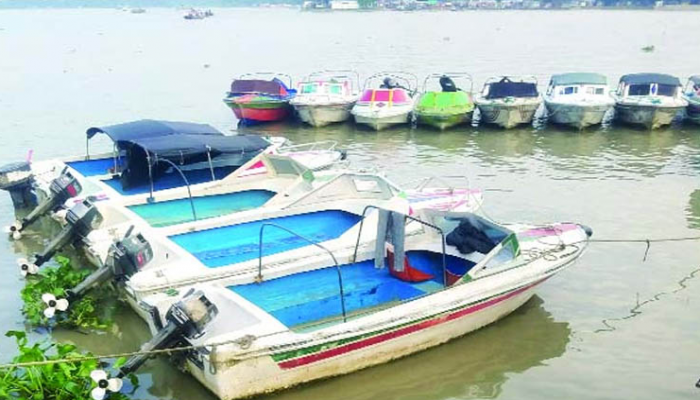 বরিশাল-ভোলা-মেহেন্দিগঞ্জ নৌপথে চলছে শত শত অবৈধ স্পিডবোট