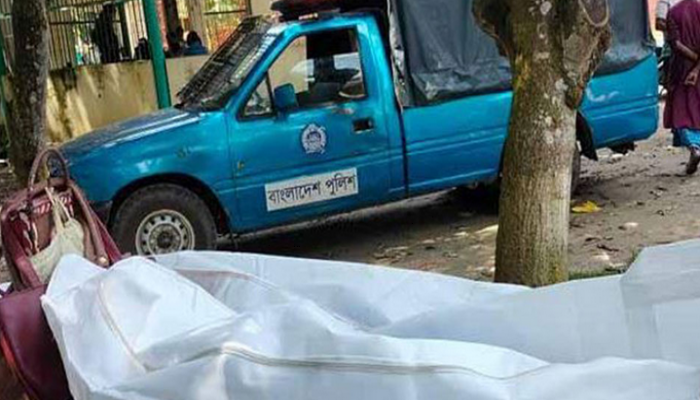 মাগুরায় ট্রাকচাপায় মা-মেয়ে নিহত