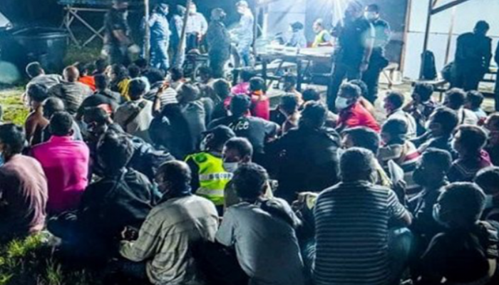 মালয়েশিয়ায় গভীর রাতে অভিযানে ৯৫ বাংলাদেশিসহ তিন শতাধিক আটক