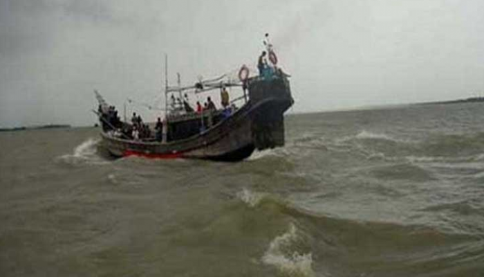 মাছ ধরতে গিয়ে ৩২ জেলে ৬ দিন ধরে নিখোঁজ