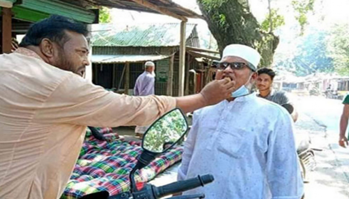 নির্বাচনের আগেই বিজয়ী দাবি করে তোরণ নির্মাণ, মিষ্টি বিতরণ আওয়ামী লীগ প্রার্থীর