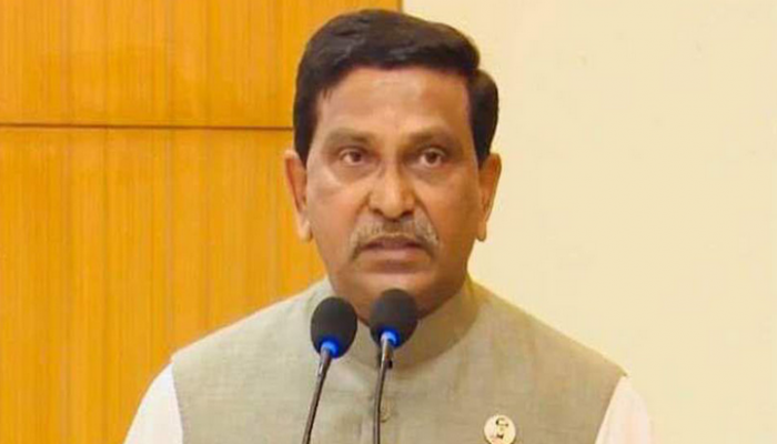 ক্ষমতায় থাকতে ১২শ’ সেনা কর্মকর্তাকে হত্যা করেন জিয়া : হানিফ
