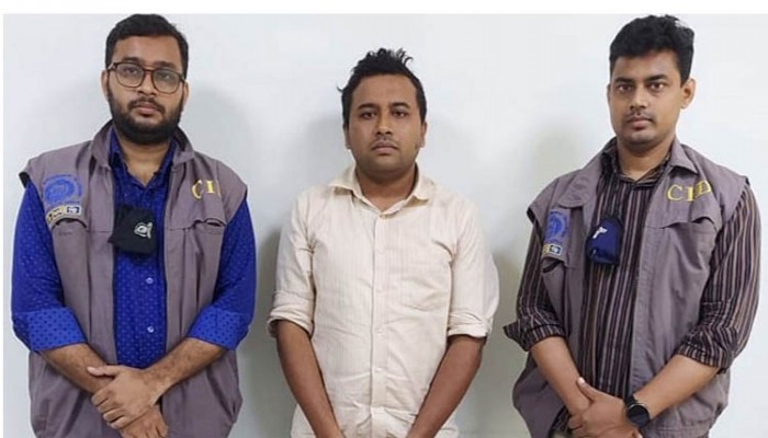 অর্থ আত্মসাতের অভিযোগে ‘টুয়েন্টিফোর টিকেটি ডটকমে’র পরিচালক গ্রেফতার