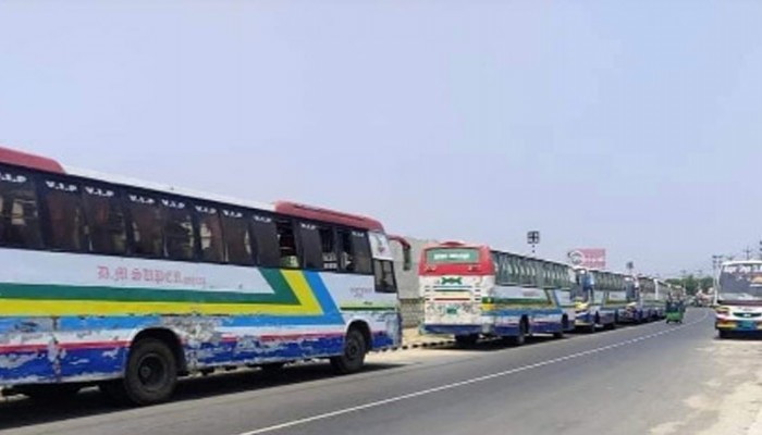 মহাসড়কে গাড়ি পার্কিং