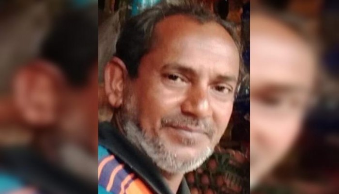 নামাজ পড়া অবস্থায় অটোরিকশাচালকের মৃত্যু