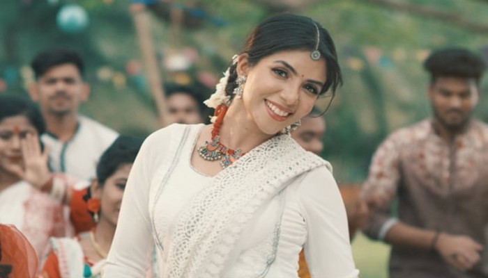 চলচ্চিত্রের ব্যস্ততায় নওশাবা
