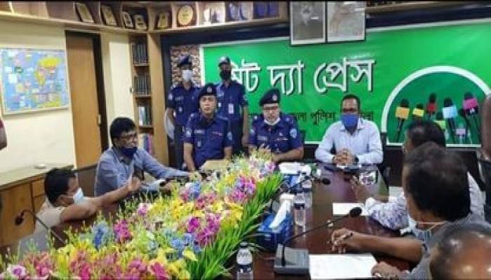 কুমিল্লায় ভাতিজাকে ফাঁসাতে মেয়েকে হত্যা, পরে হামলার নাটক’