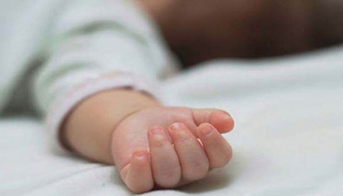 কমলার কোয়া গলায় আটকে শিশুর মৃত্যু