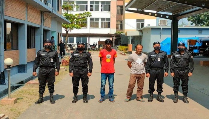 ক্লুলেস হত্যাকাণ্ডের রহস্য উদঘাটন, প্রধান আসামিসহ গ্রেফতার ২
