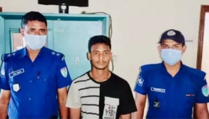 জগন্নাথপুর উপজেলা পূজামণ্ডপ থেকে নেশাগ্রস্ত এক যুবক গ্রেপ্তার