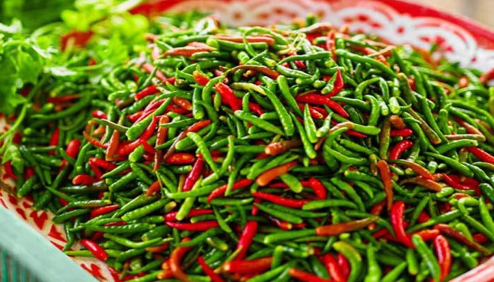 দিনে ২টি কাঁচা মরিচ খাবেন যে কারণে
