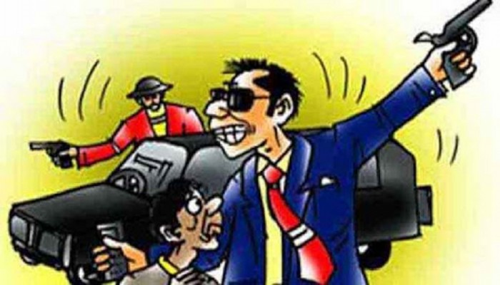 মাসে লাখ টাকা চাঁদা নইলে ব্যবসা বন্ধ