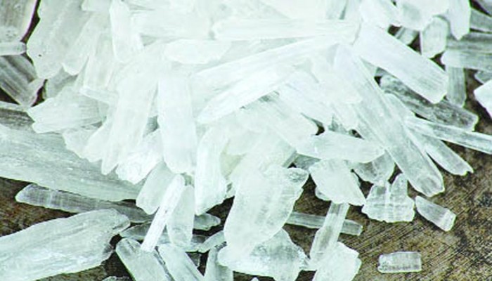 যাত্রাবাড়ীতে ৫ কেজি আইসসহ গ্রেফতার ২