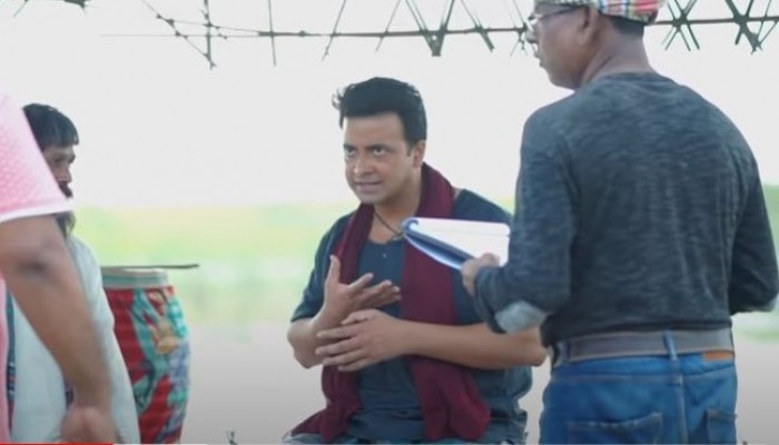 শাকিব খানের শ্যুটিং দেখতে না পেরে গৃহবধূর আত্মহত্যার চেষ্টা