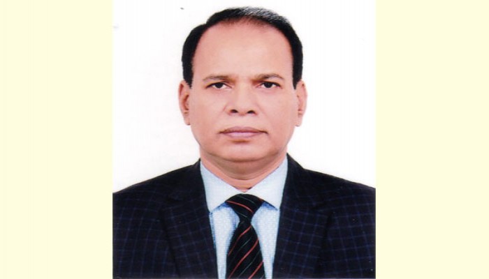 উড়ে এবং ঘুরেই বেড়ান সচিব  দুই মাসের ২৭ দিনই বিদেশ, আমেরিকা থেকে এসে গেছেন দুবাই, মাঝে ছিলেন রাজশাহী ও মানিকগঞ্জে